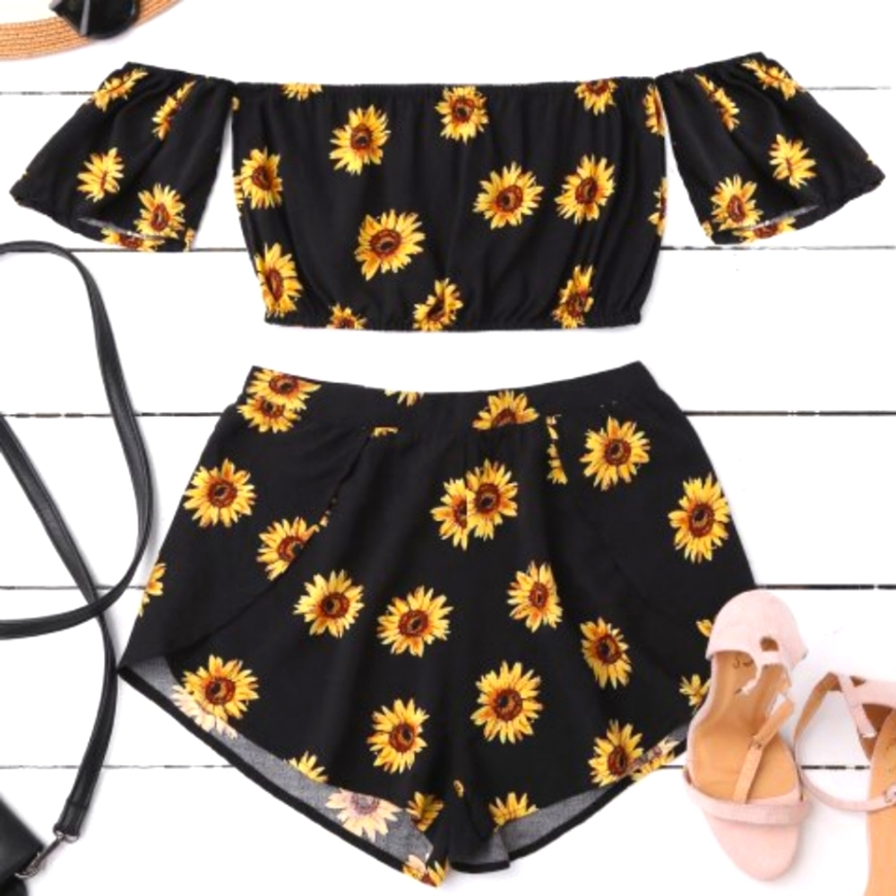 🍓2 for $30🍓 Zaful Sunflower two piece set